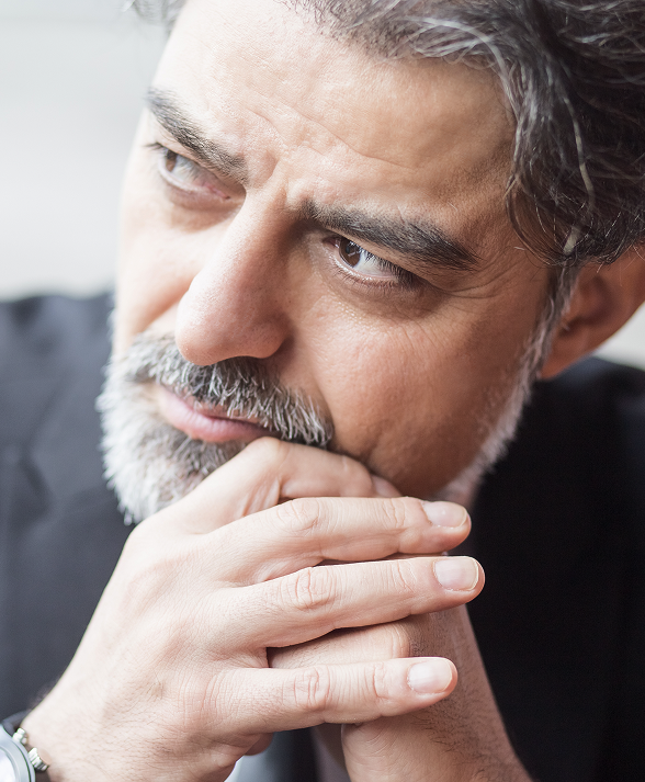 Dr. Alexandre Sato